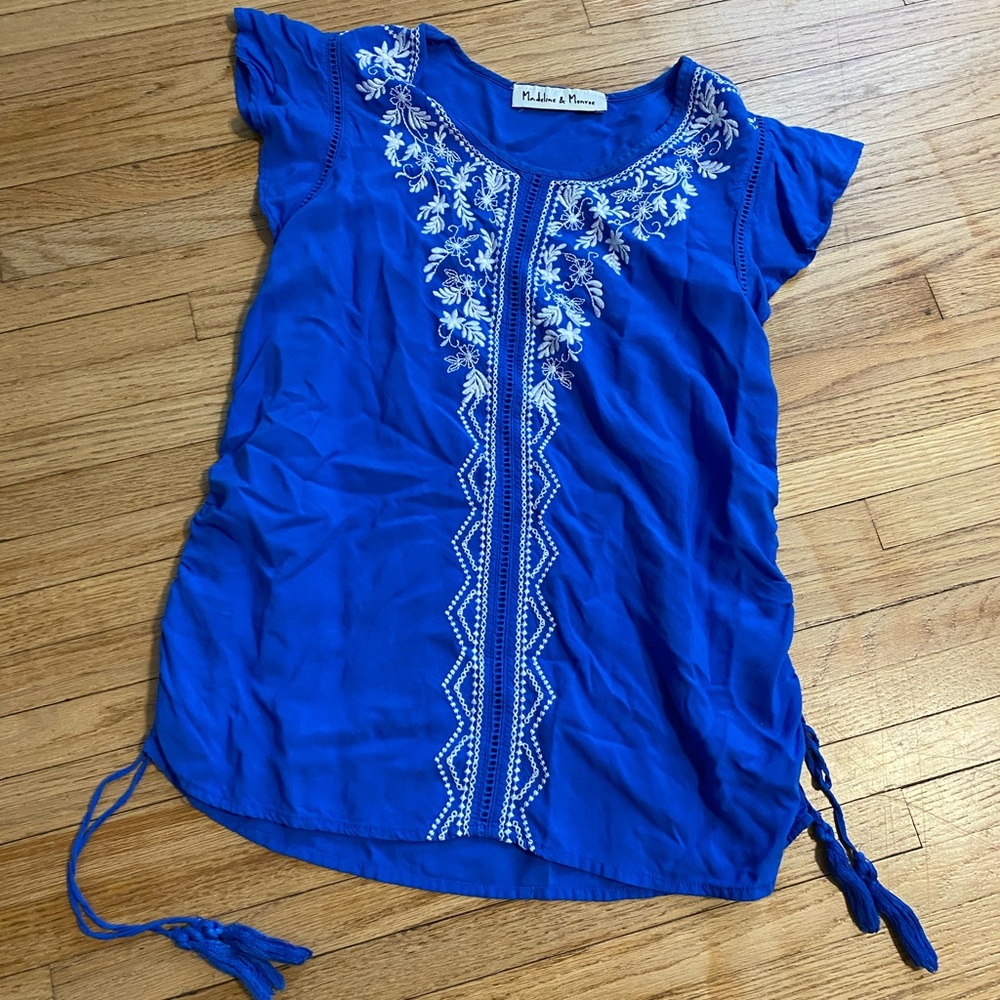Madeline & Monroe Boho Embroidered Blouse Size M Blue Festival Peasant Ruched